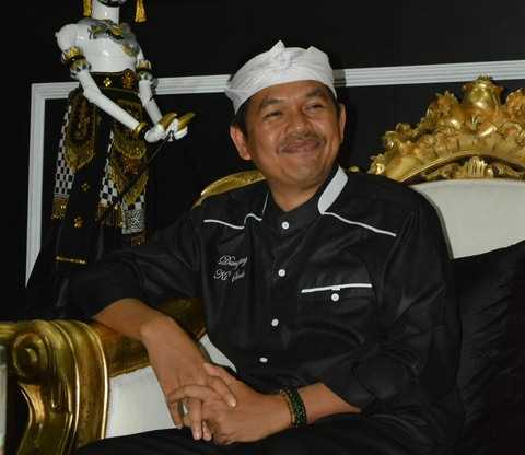 Dedi Mulyadi: Antara Wayang, Panggung, dan Pekerjaan Rumah Jawa Barat